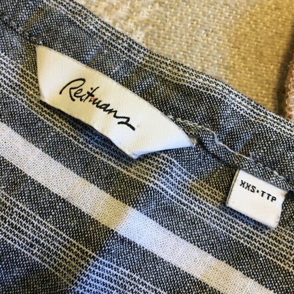 Vertical Barcode Stripe Button Accent Linen Tunic Tank Top - Picture 8 of 14